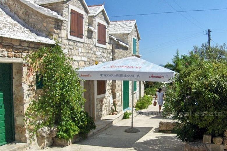 Maison de pierre traditionnelle dalmate