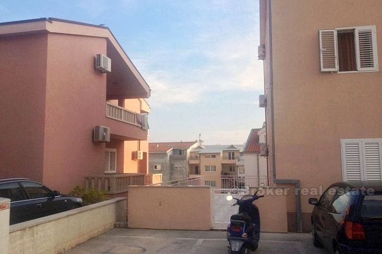 To roms leilighet