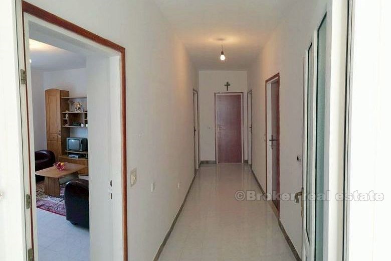 ROH-BAU fire roms leilighet for salg