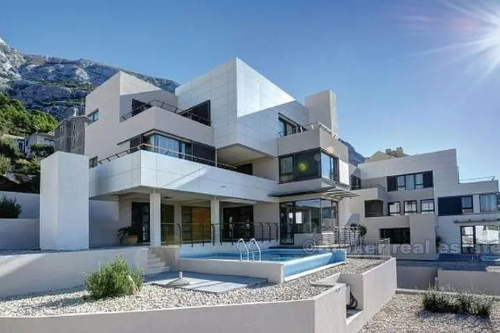 Two new luxury villas