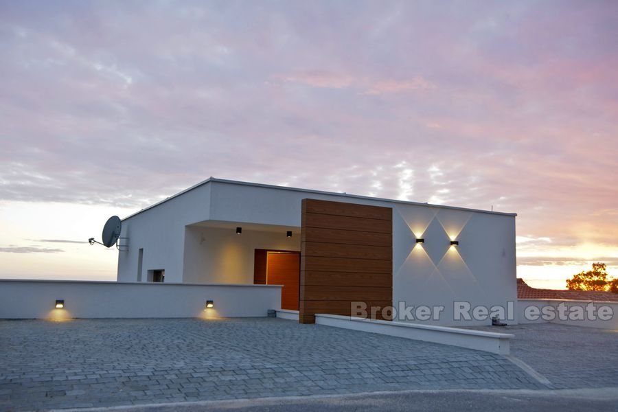 Villa with 5 star, for rent