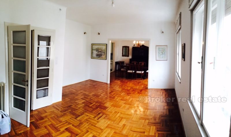 Three bedroom apartment in the center