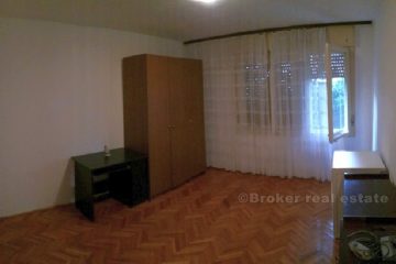Lokve, Three bedroom apartment with garden, for sale