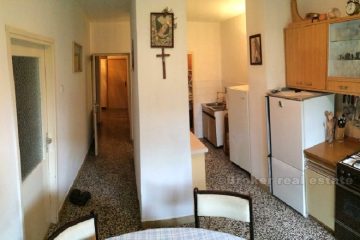 Lokve, Three bedroom apartment with garden, for sale