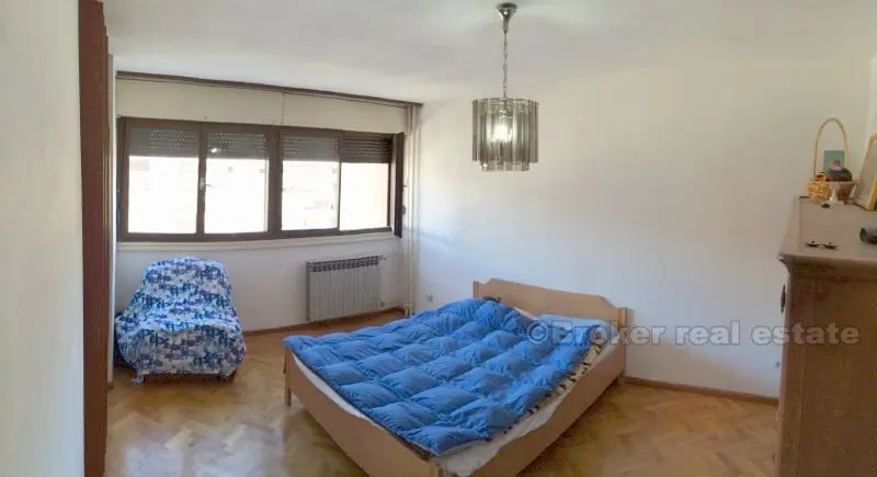 Komfortabel to roms leilighet