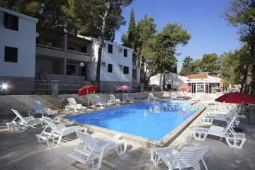 Apartment with a swimming pool, for sale