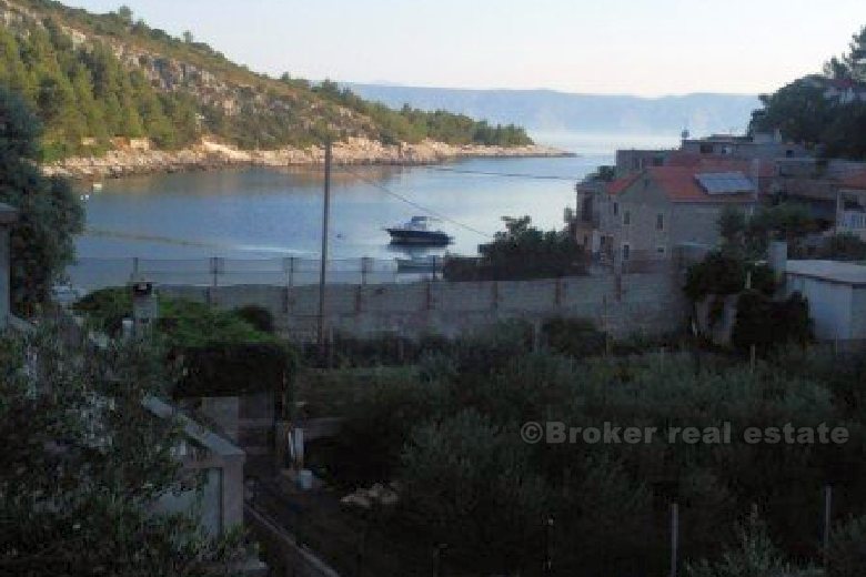 Small house in a quiet bay, for sale