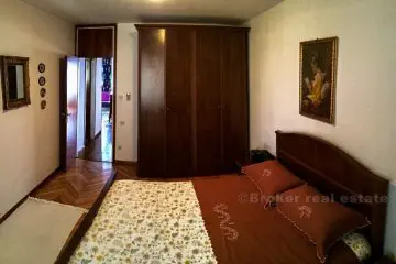 Comfortable three-room apartment on Blatine, for rent