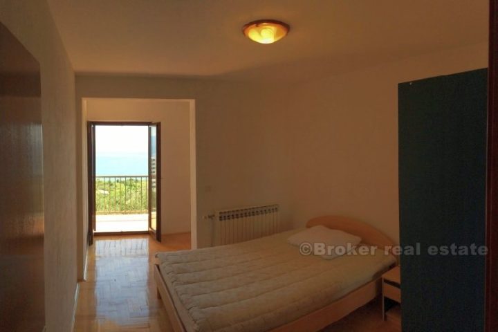 Three bedroom apartment, for rent