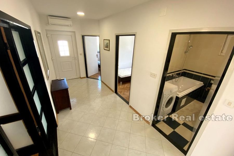 Two comfortable three-bedroom apartments, for rent