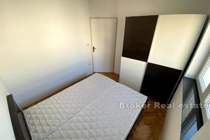 Two comfortable three-bedroom apartments, for rent