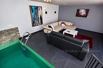 Beautiful modern villa with pool, for sale
