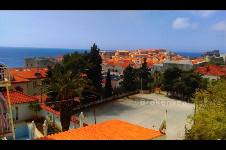 Hus med vacker utsikt över Dubrovnik, till salu