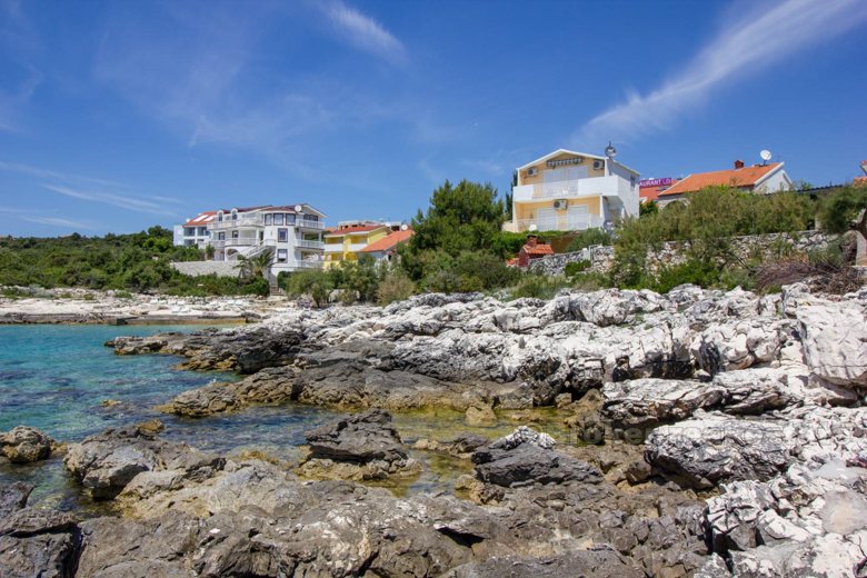 Charming house by the sea, for sale
