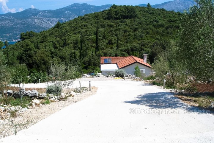 Housing on a quiet place, for sale