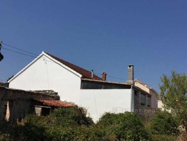 Detached house in the old town