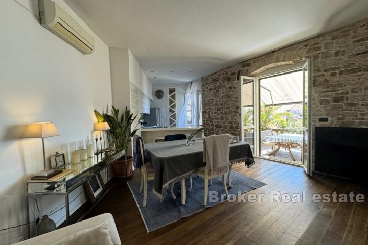 Apartment in the old city center of Šibenik