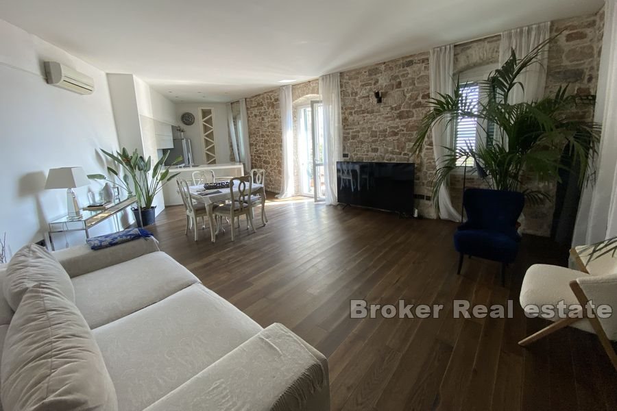Apartment with big terrace, for sale