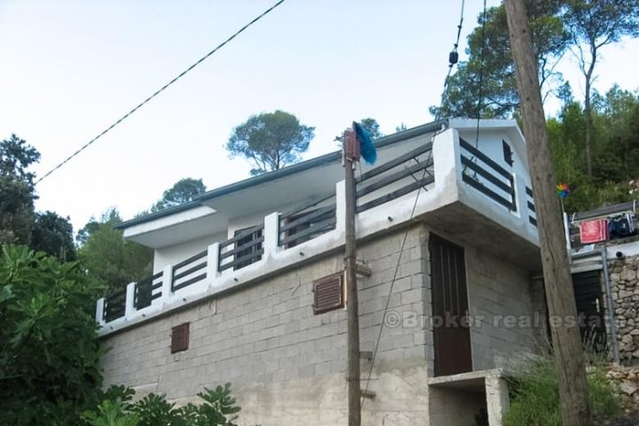 Detached house overlooking the sea