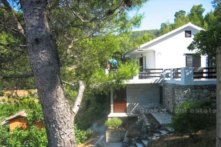 Detached house overlooking the sea