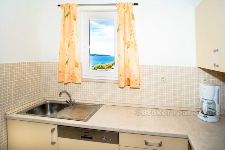 Fully equipped apartment located 80 meters from the beach