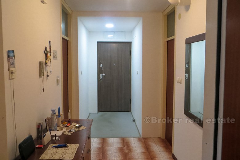 Pujanke, Comfortable three bedroom apartment, for sale