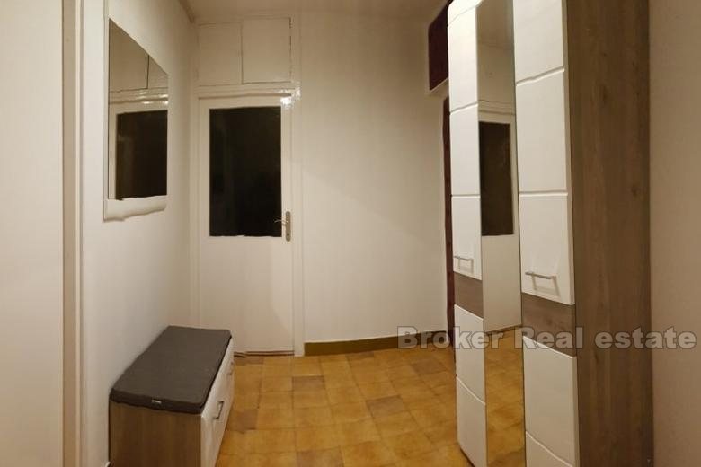 Komfortabel to-roms leilighet i første etasje