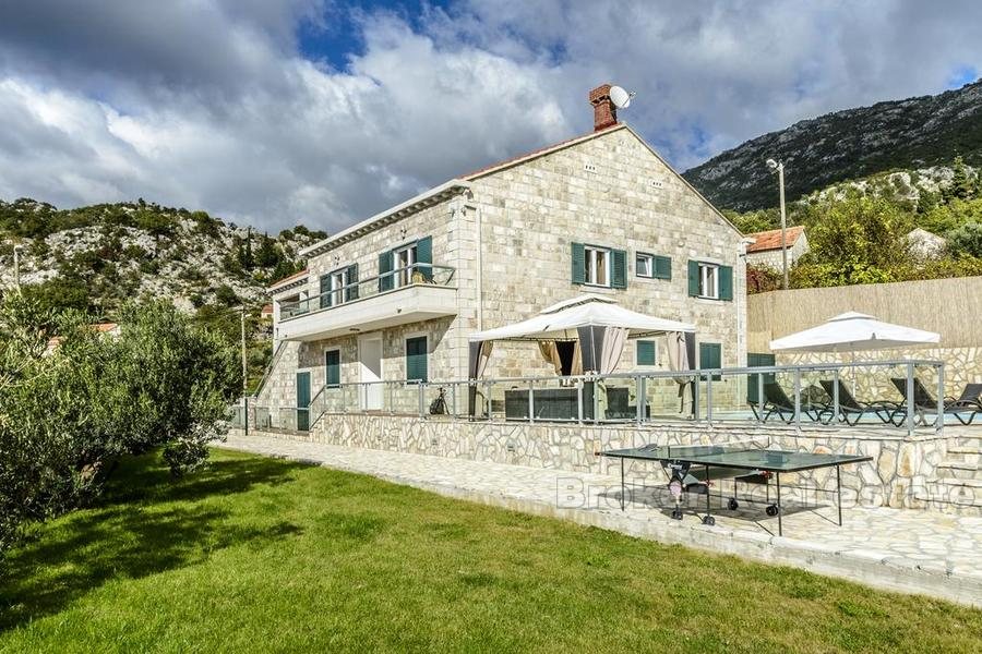 Luxury stone villa, for rent
