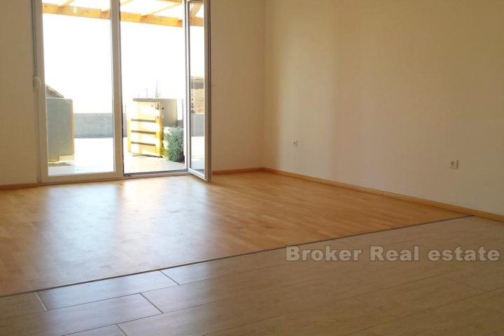 Comfortable two bedroom apartment, district Znjan