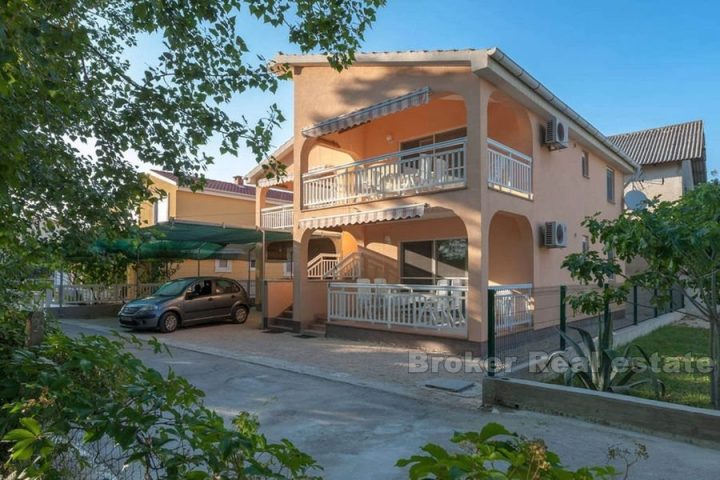 Apartment house, for sale