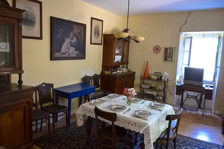 Romantyczny dalmatyński dom do remontu