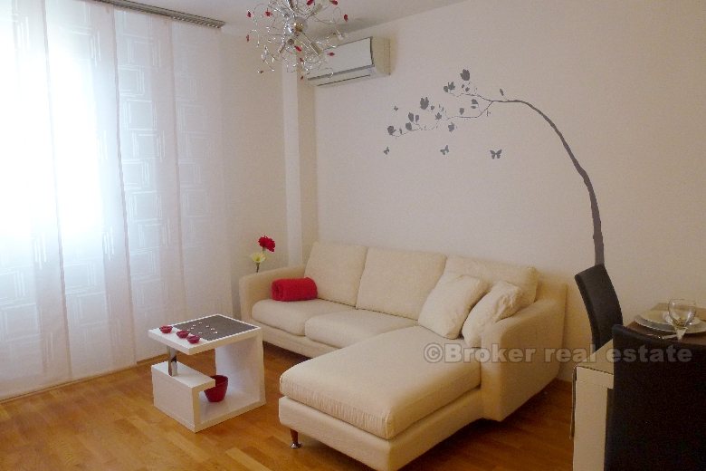 Two bedroom apartment, Znjan, rent for a longer period
