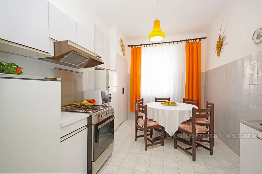 Komfortabel tre roms leilighet på Bačvice, til salgs