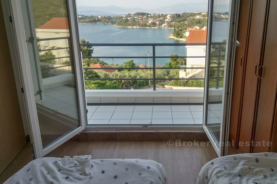 Apartman s pogledom na more, na prodaju