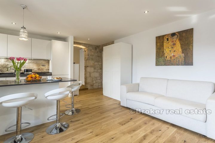 Modern apartment in center of Split, for sale