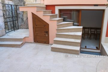 Renovated house in the center, for sale