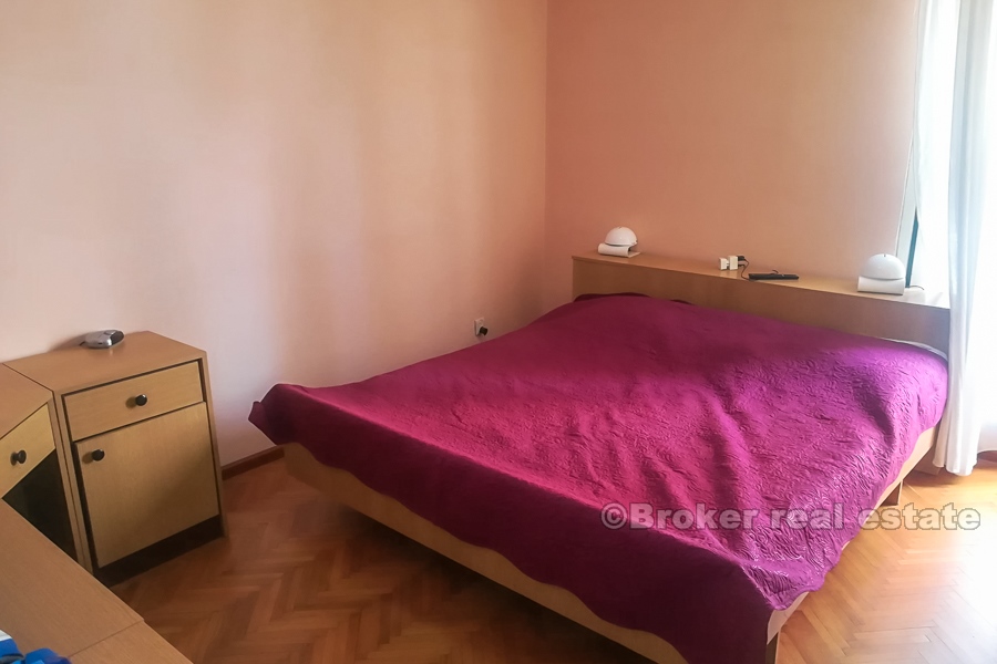 Appartement de trois chambres à Trstenik, à vendre