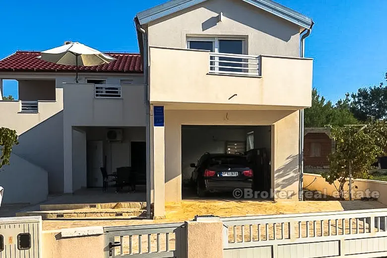 Einfamilienhaus mit Meerblick, zu verkaufen