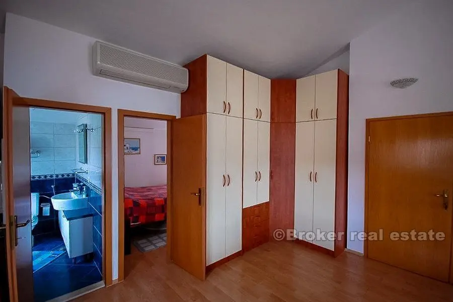 Appartamento con una camera da letto con vista sul mare, in vendita