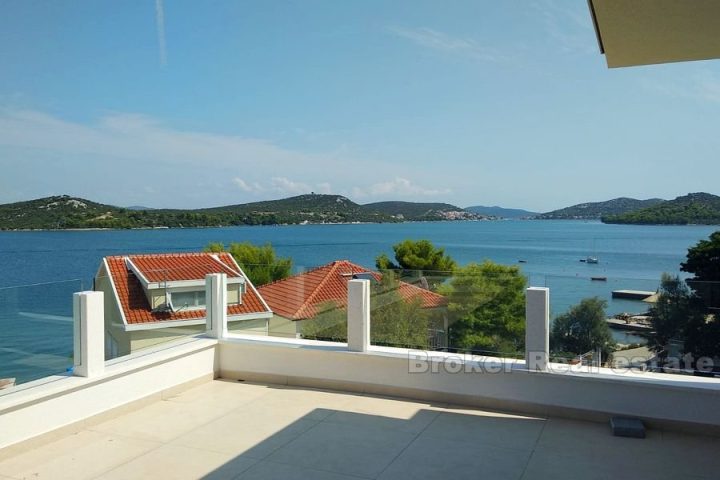 Newly built, semi-detached villa overlooking the sea