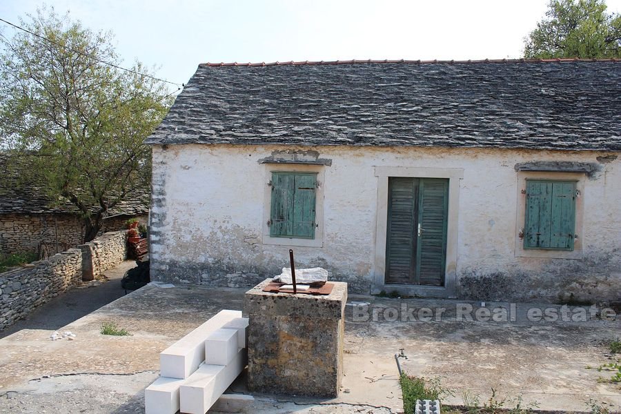 Old stone house for sale