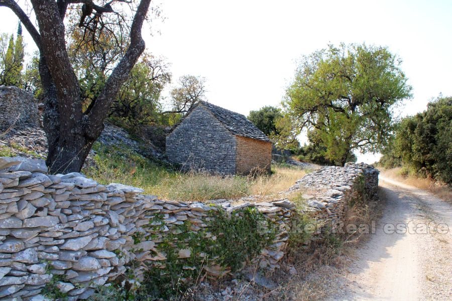 Stara kamena kuća, na prodaju