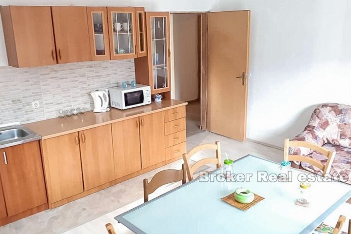 Apartment house in a quiet location, for sale