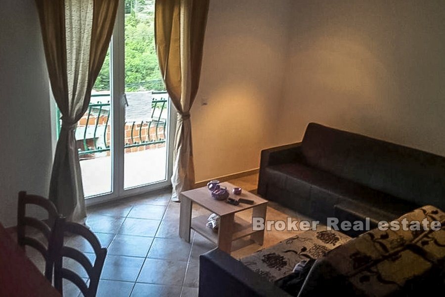 Apartment house in a quiet location, for sale