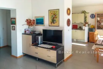 Luxury apartment with sea view, Meje