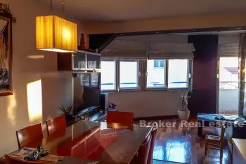 Spacious apartment, with sea view, for sale