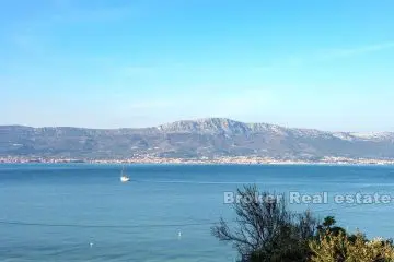 House in a row, second line from the sea