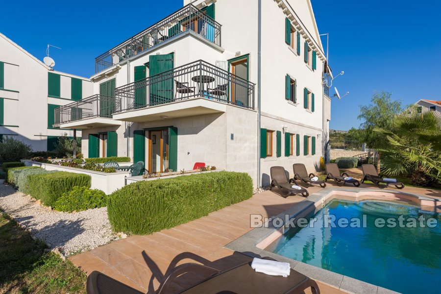 Apartment with sea view