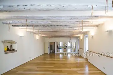 A unique property of 83 m2, Split center
