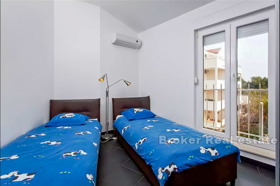 Lägenhet med två sovrum med havsutsikt